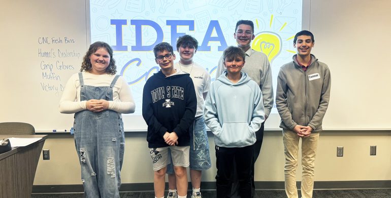 NIACC John Pappajohn Entrepreneurial Center Hosts IDEA Camp for Middle School Students