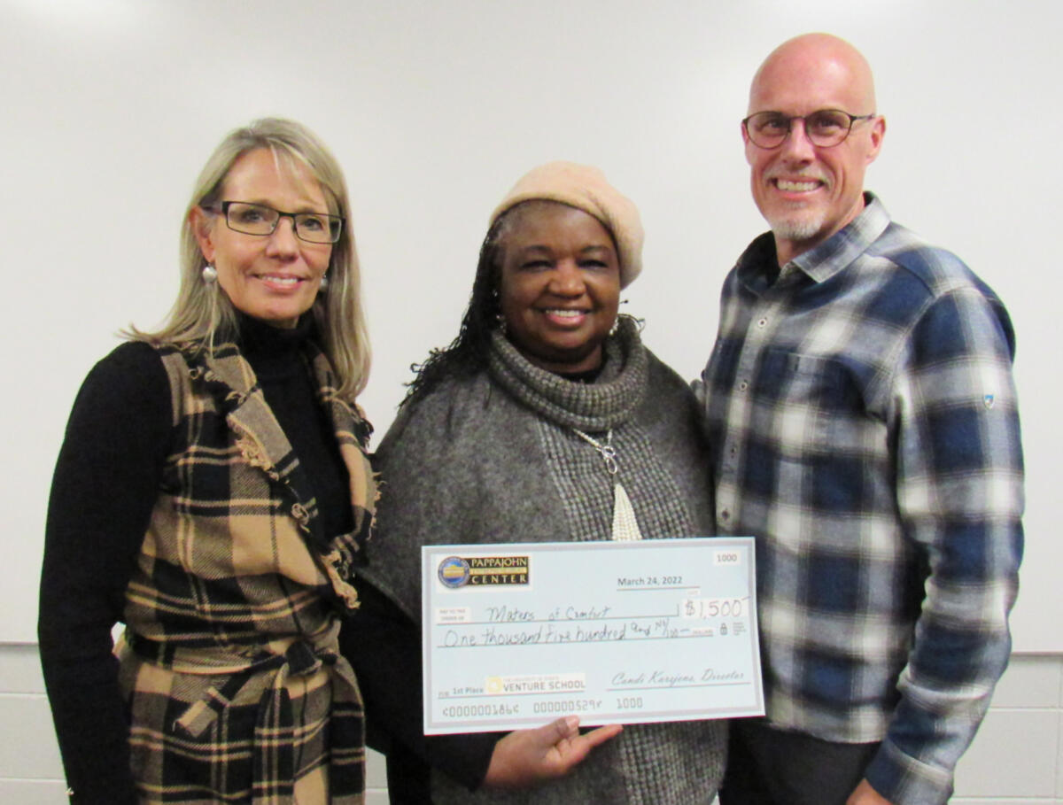 Dr. Tara Nichols with Pappajohn Center Director Candi Karsjens and Venture School judge Matt Curtis